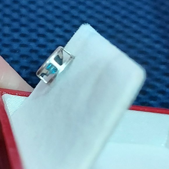 medium blue sterling Topaz single earing stud - Picture 2 of 6